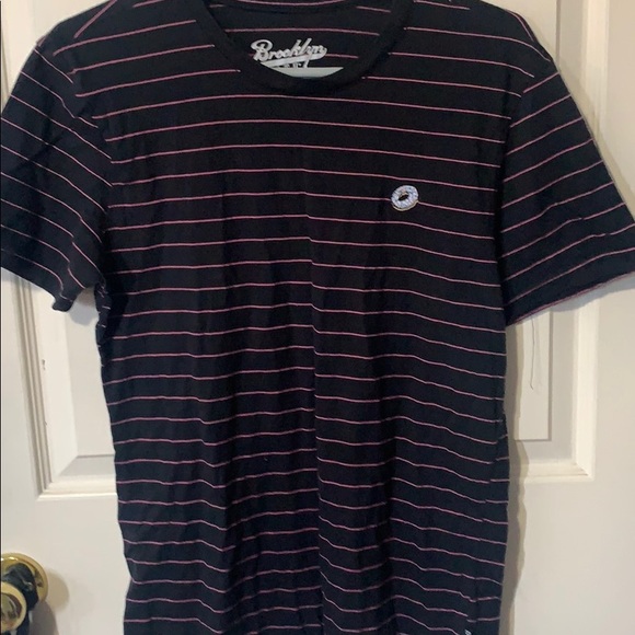 Shirts - Picture 6 of 7